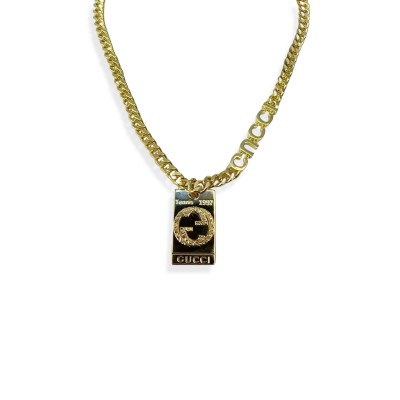 GUCCI SCRIPT NECKLACE IN YELLOW GOLD GUCCI SCRIPT NECKLACE IN YELLOW GOLD